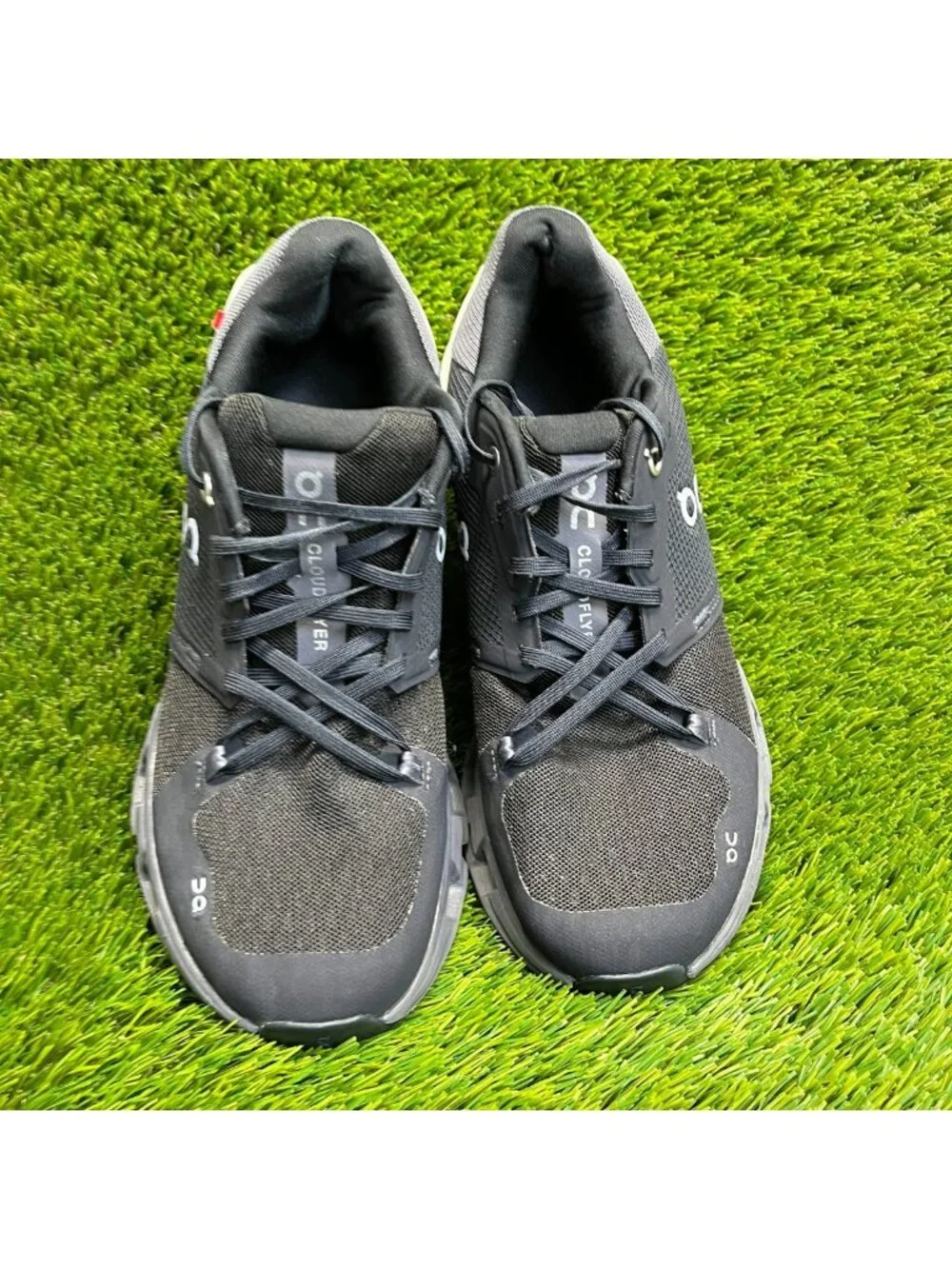 On Cloudflyer 4 Womens Size 10 Black White Athletic Running Shoes Sneakers
